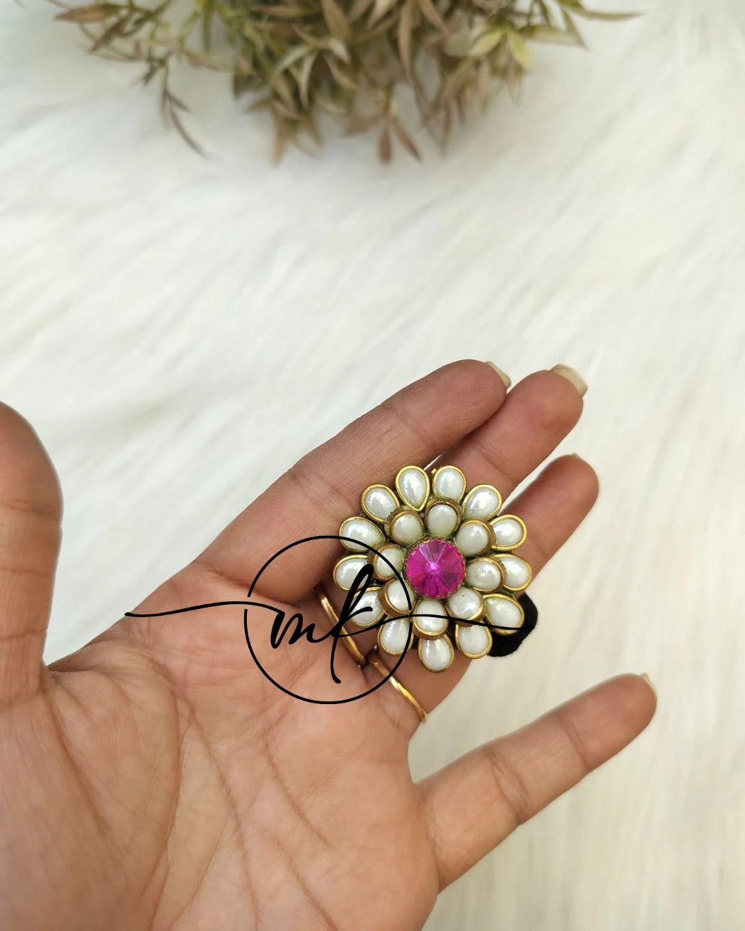 White Kundan Hair Ties