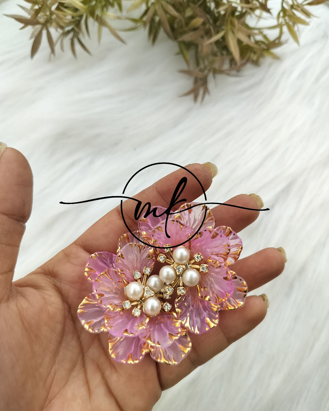 Shea Pink Alligator Clip