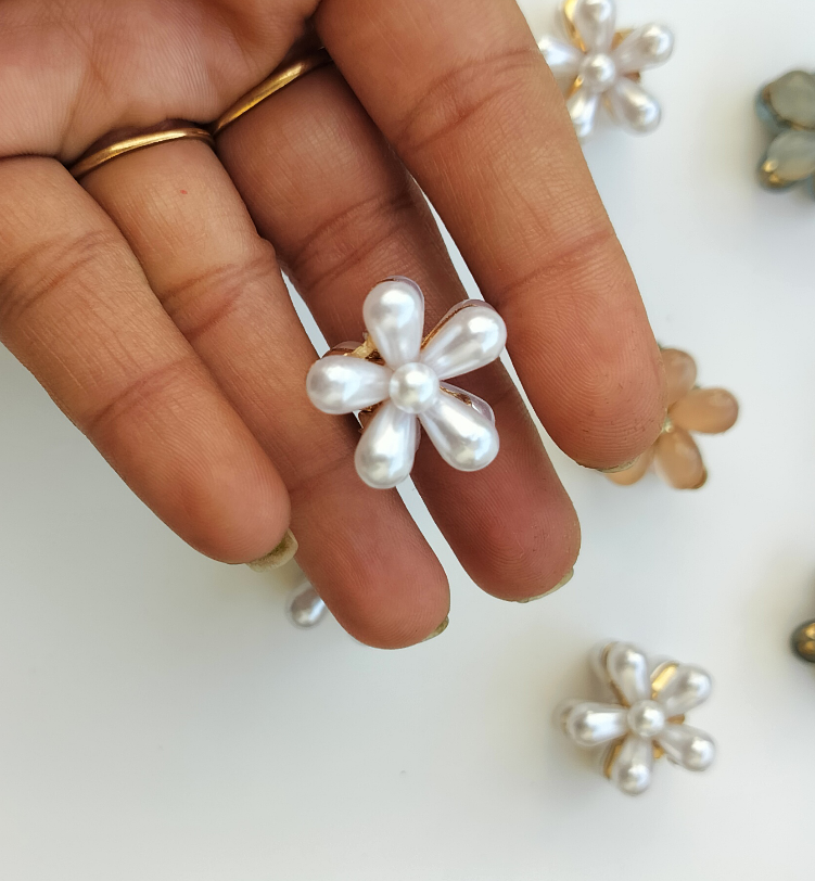 Mini Flower Claw