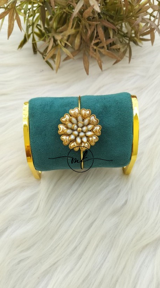 Kundan Golden Bracelet