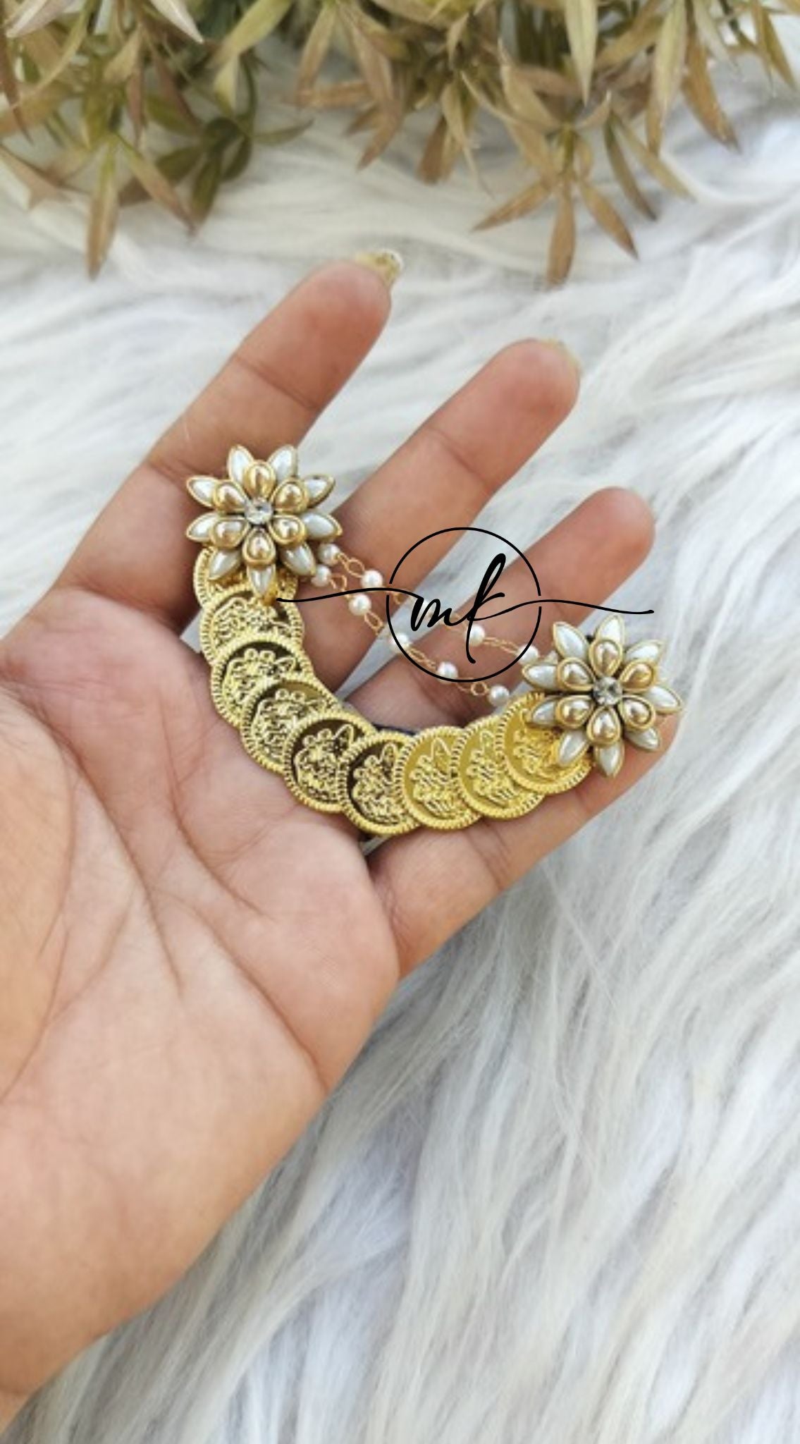 Cora White Flower Hair Brooch