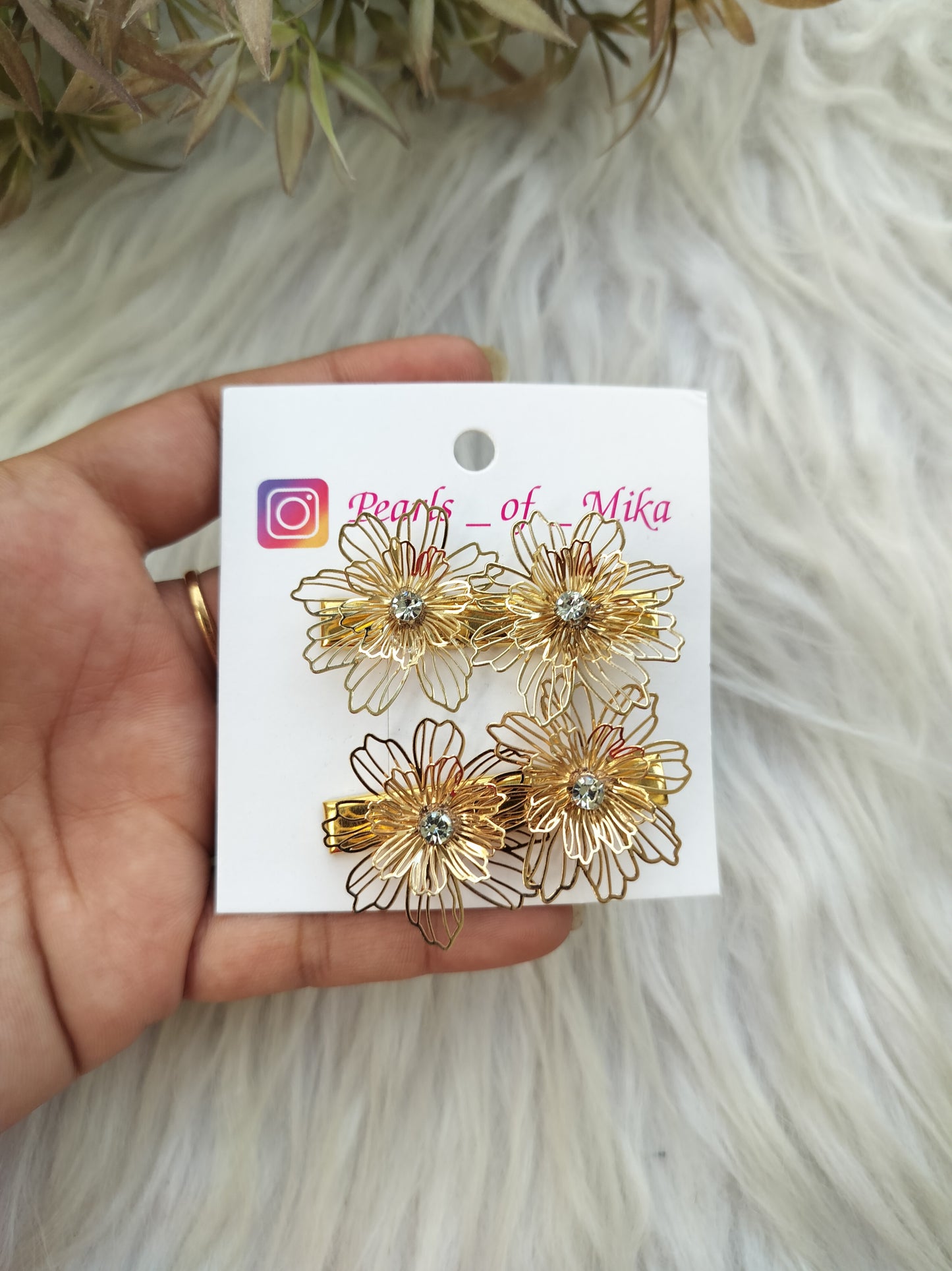 Golden Flower Alligator pin - pair