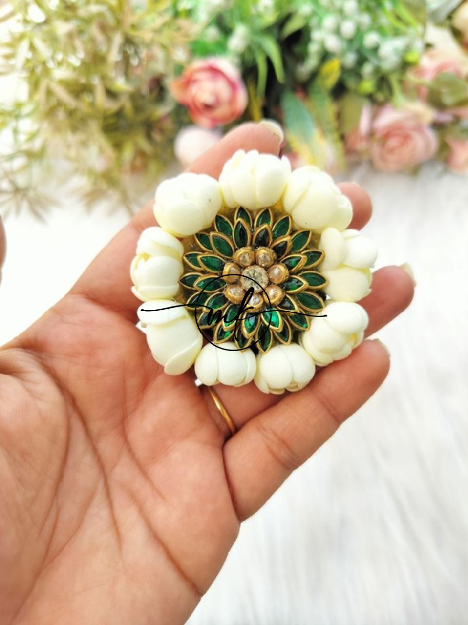 Gundu Malli + Green Kundan FLOWER Hair Brooch ARFL Return Gift Combo