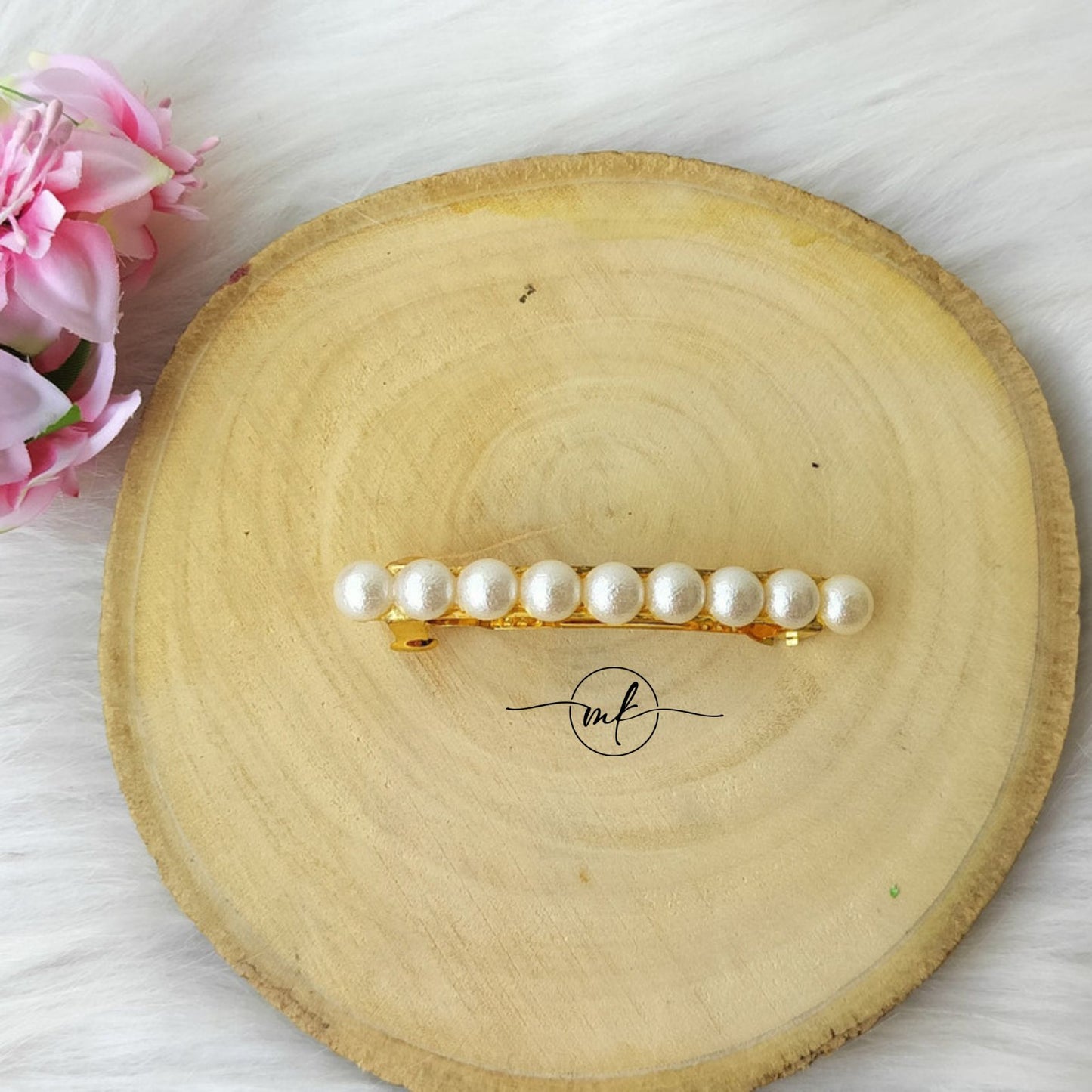 White Pearl Center clip