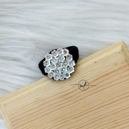 White small flower hair ties