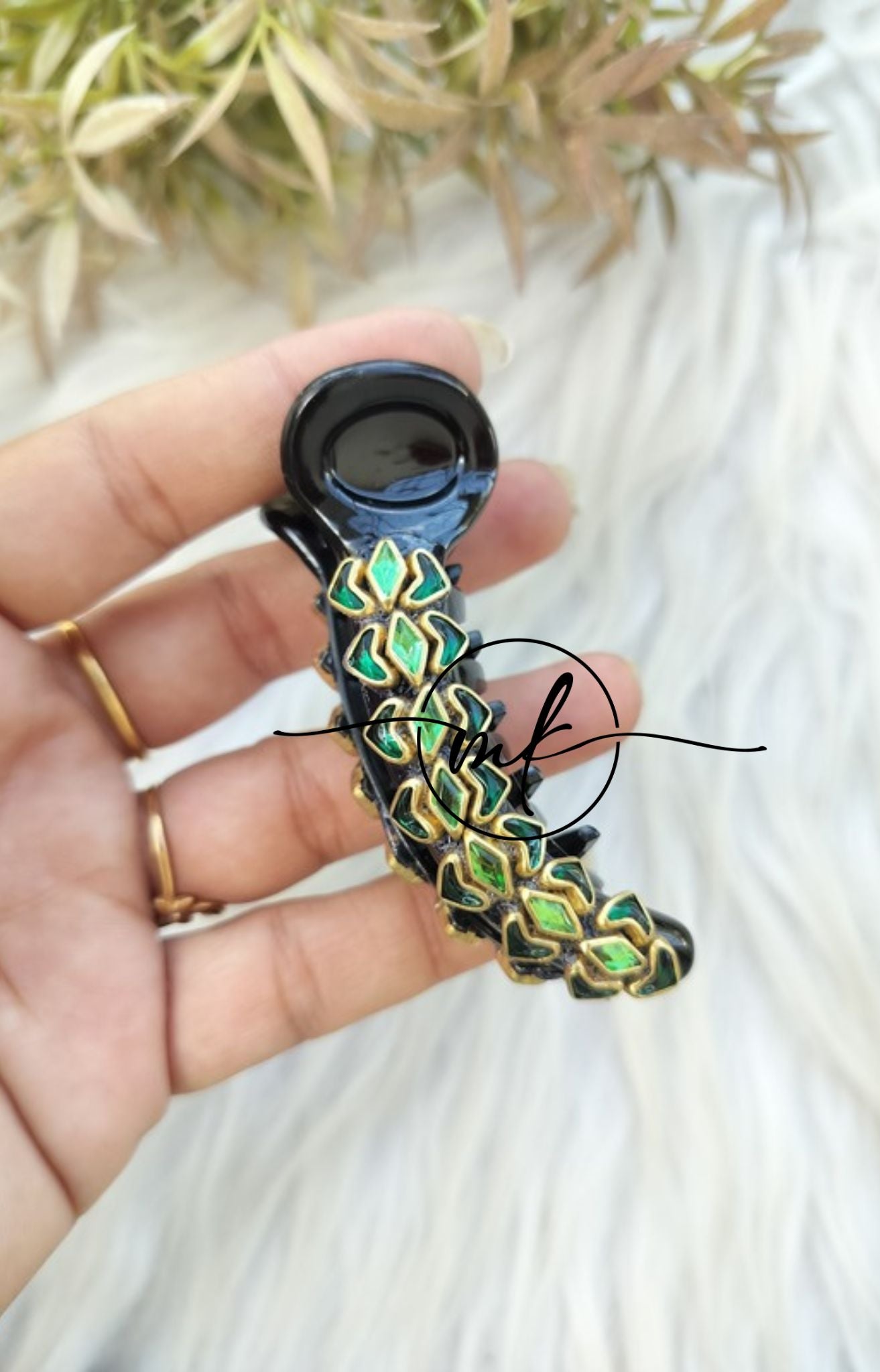 Green Kundan Banana Clip - V type