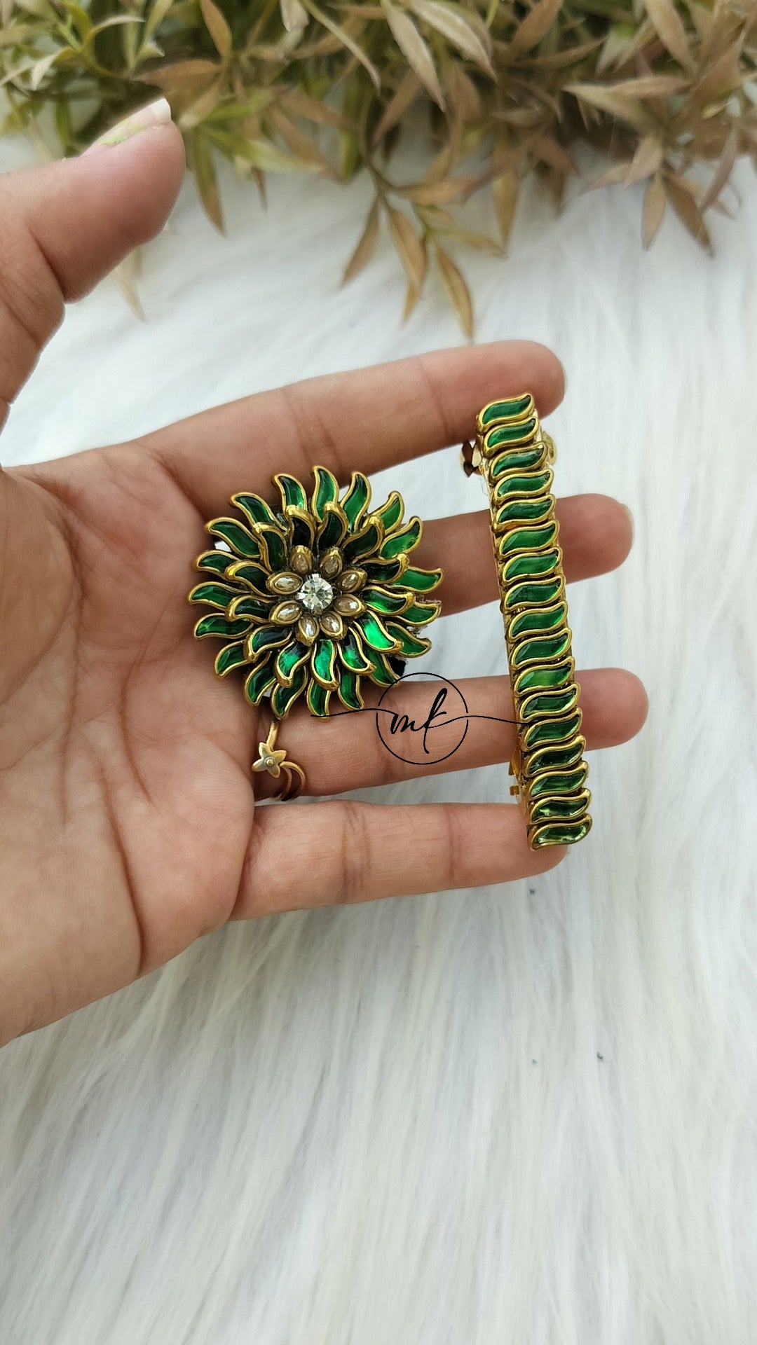 Hair Tie + Center clip Combo