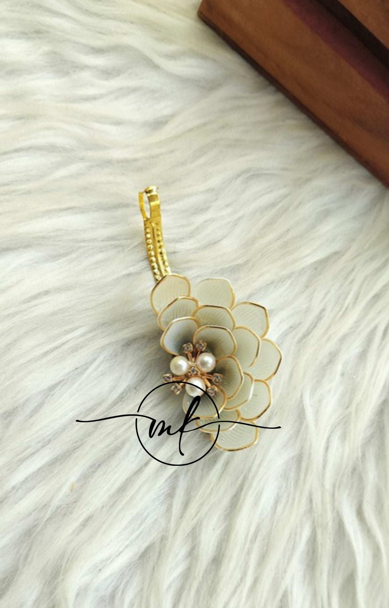 Glory White Center clip - 5 cm