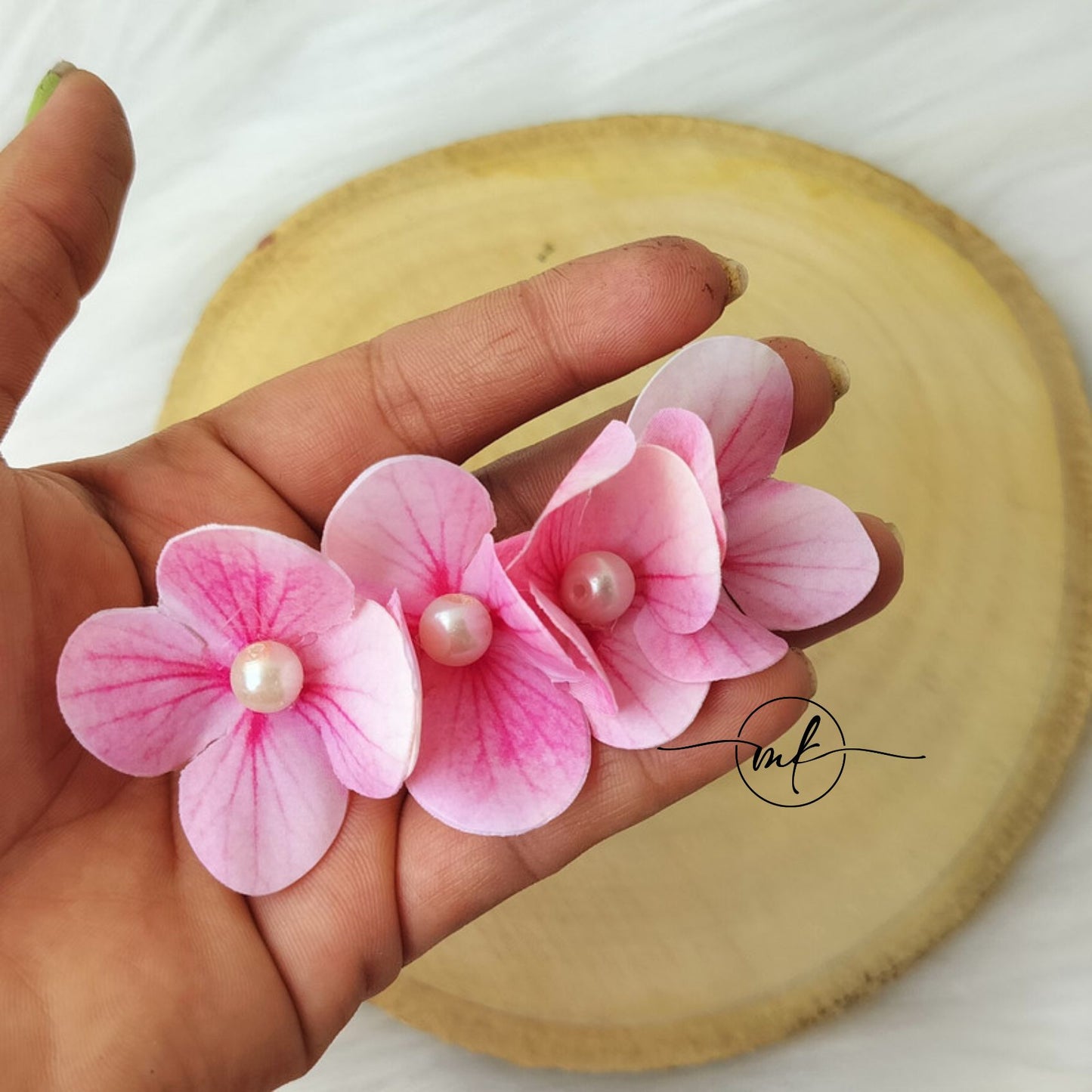 Pink Floral Center clip