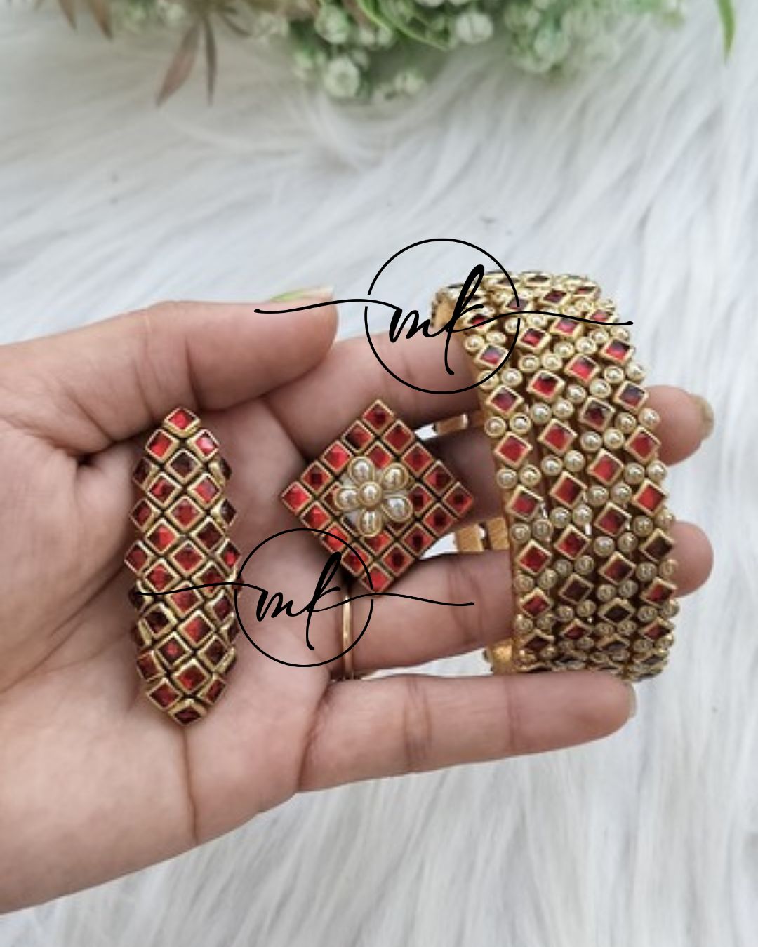 Red Kundan bangle Combo - 4 bangles+Saree pin+Hair Ties