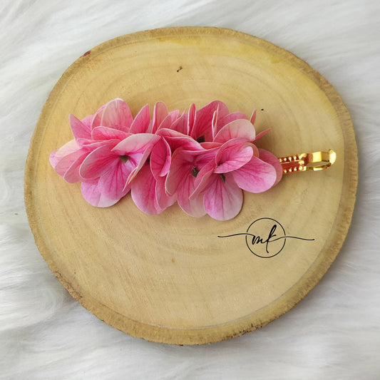 Pink Floral Center clip