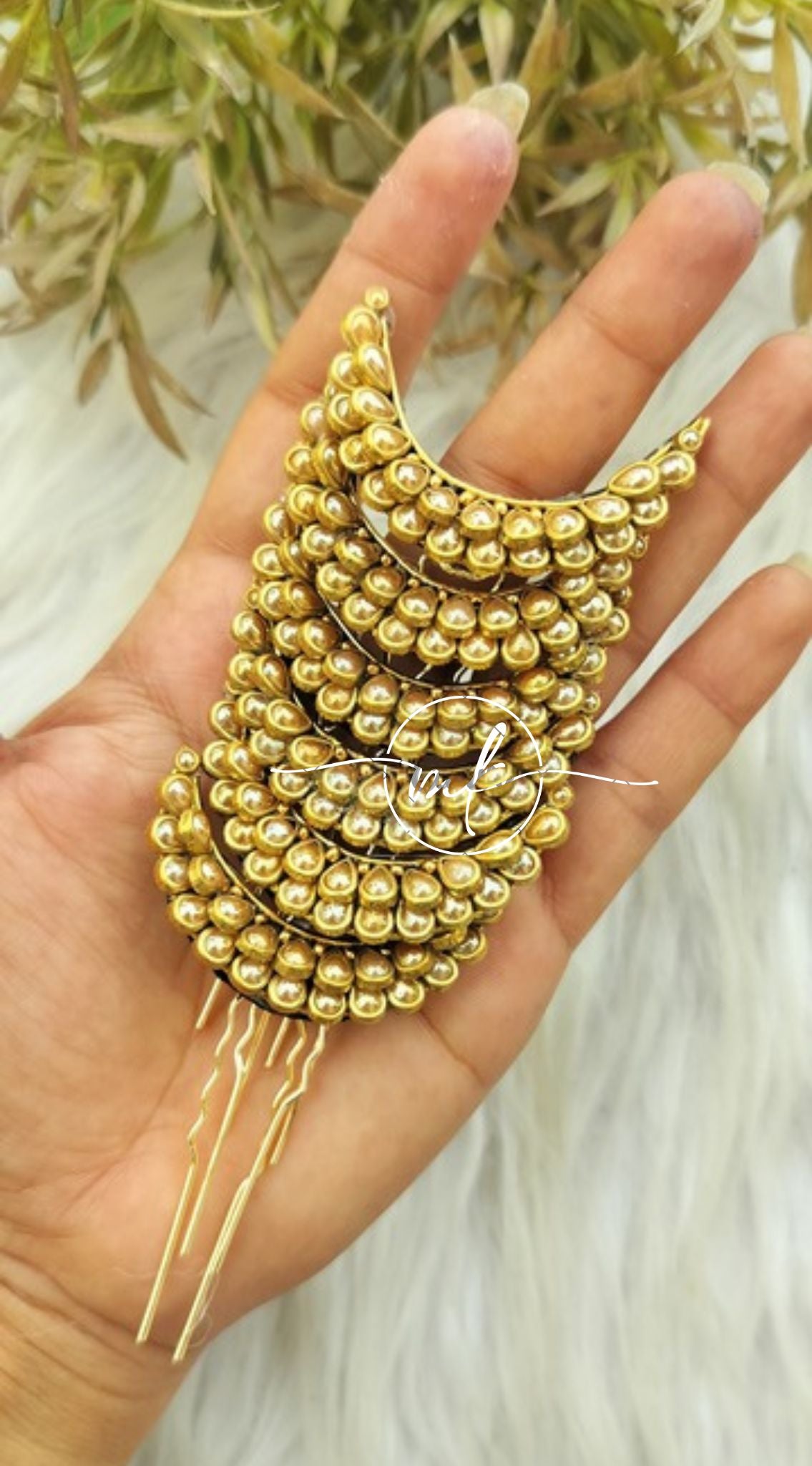 Cresent Moon Golden Hair Brooch - Set of 6 Pieces