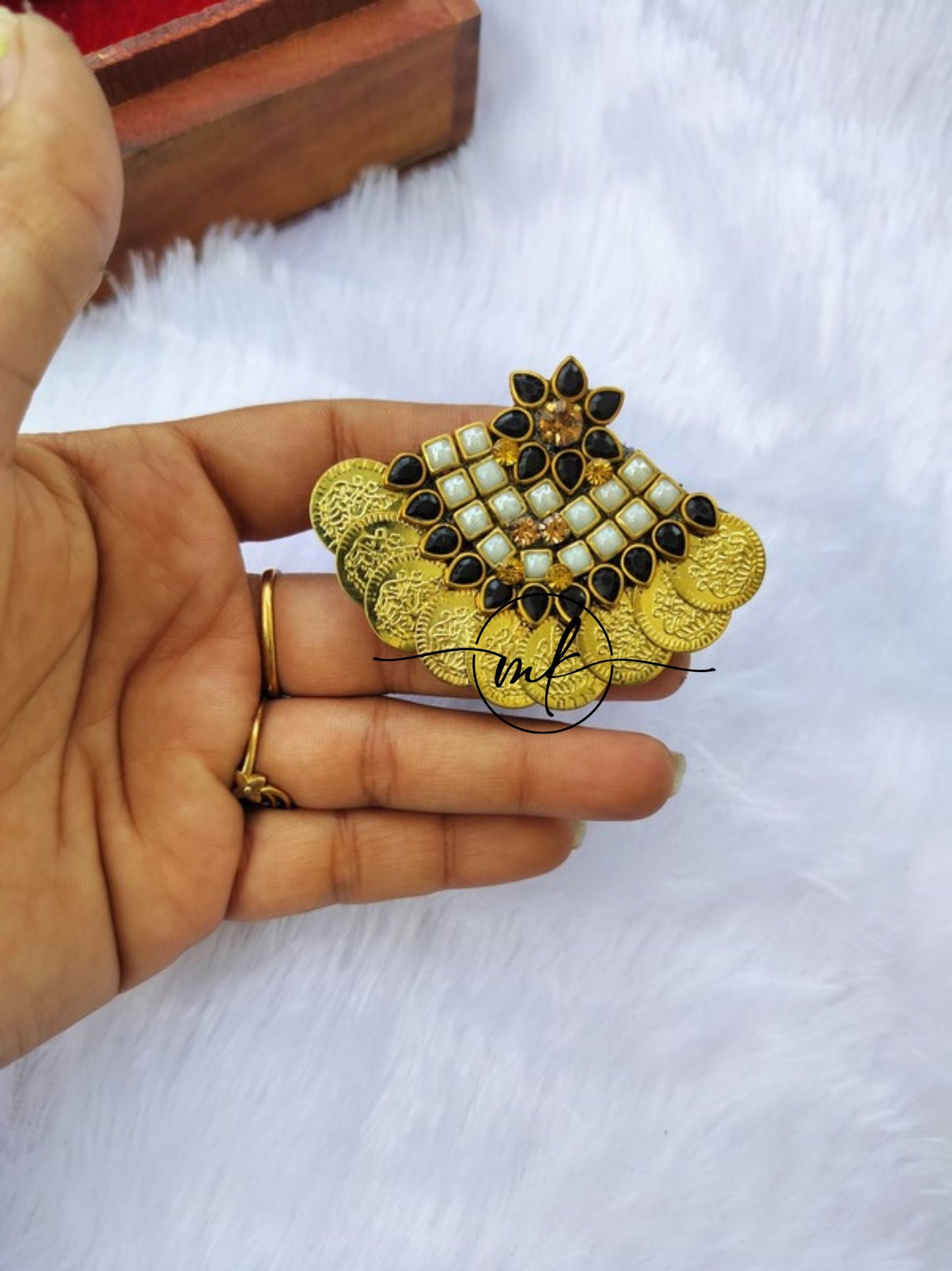 Black Coin Center clip/Hair Tie/Hair brooch