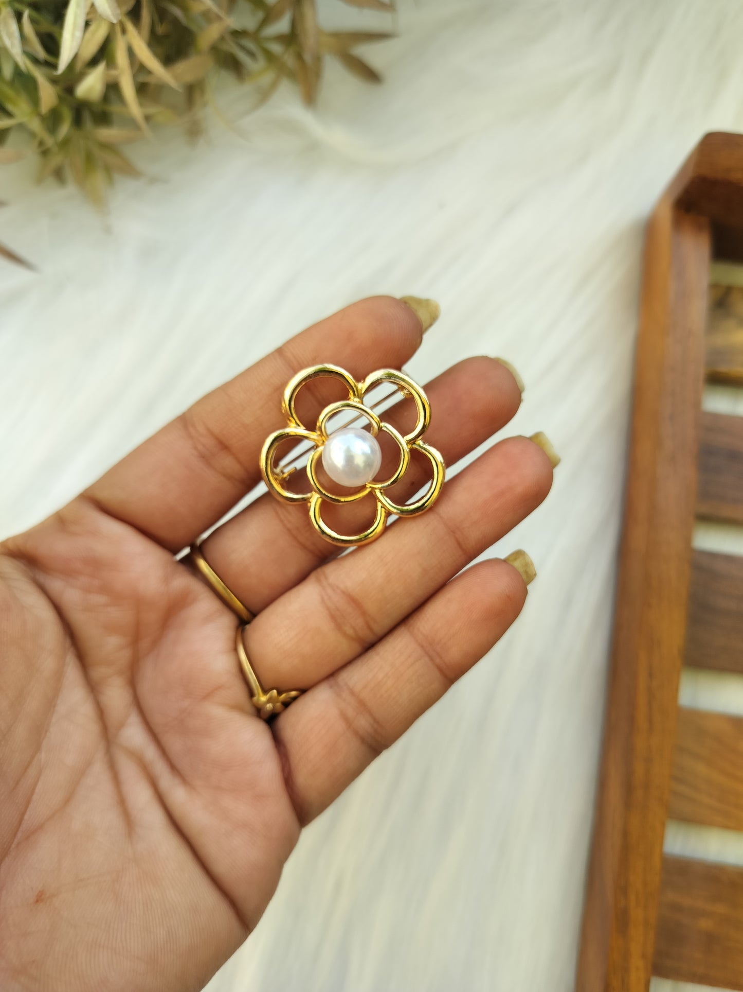 Floral Premium Brooch pin