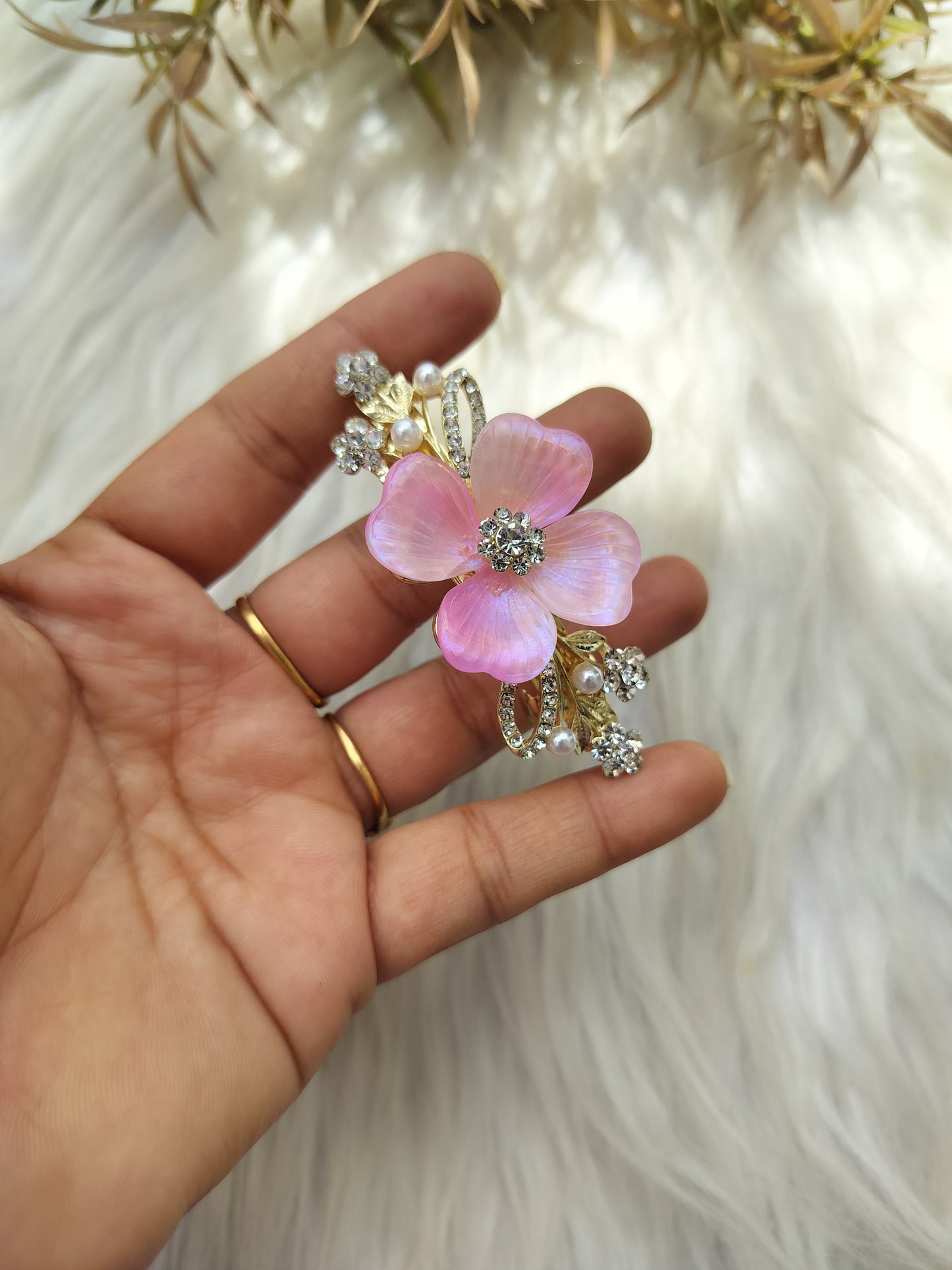 Flower Metal Buckle Clip - Medium Size