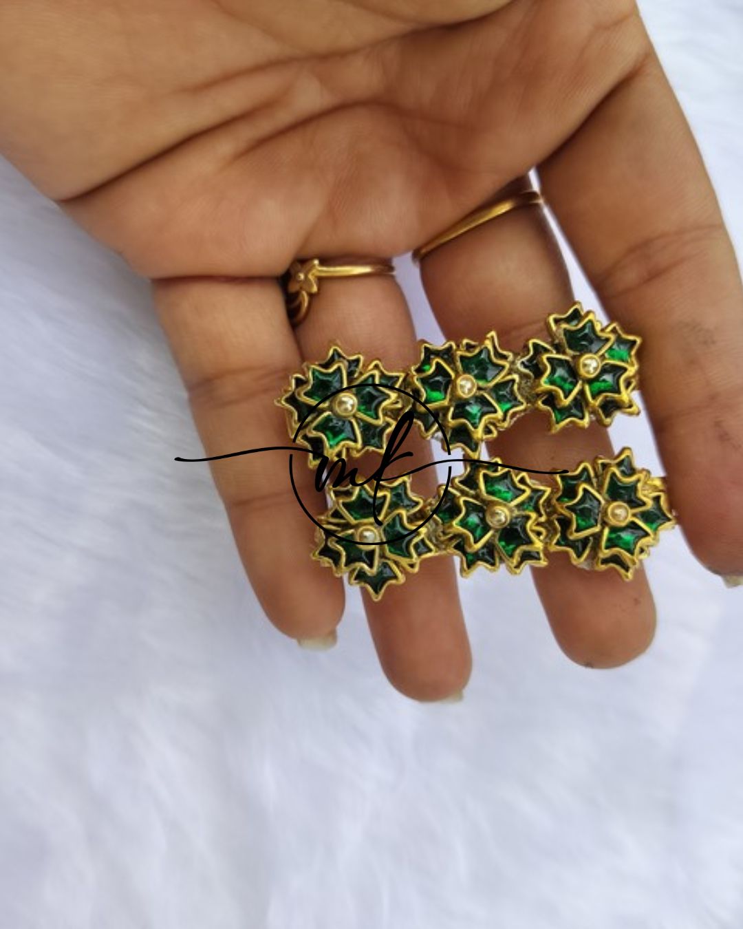 Green 2D kundan Center clip/Alligator Clip