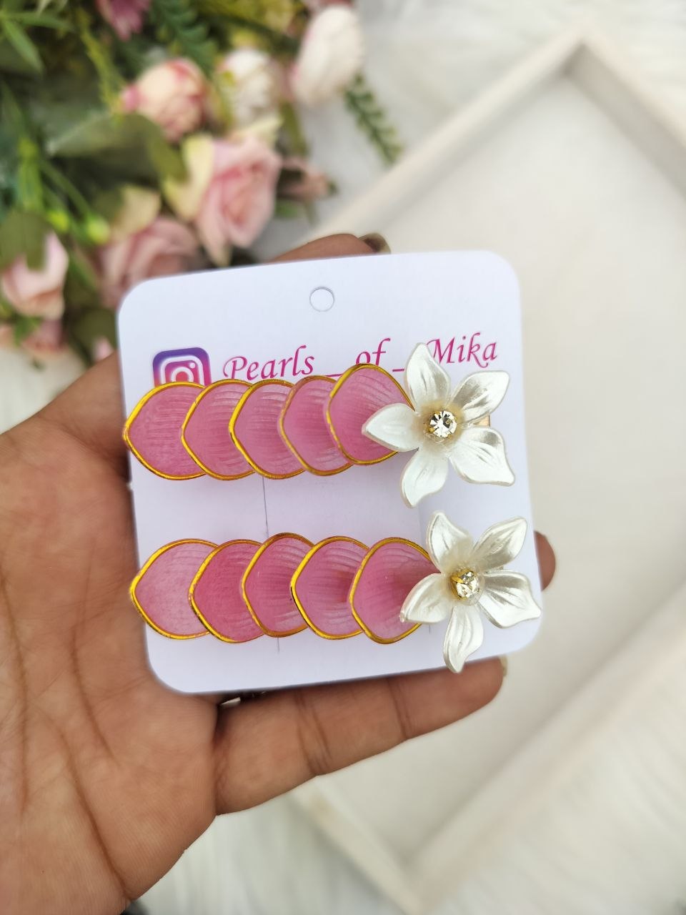 Pink Shea Petal Alligator clip - pair