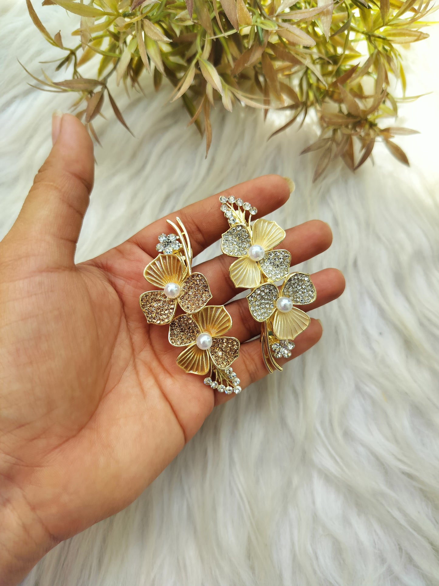 Flower Metal Buckle Clip - Medium Size