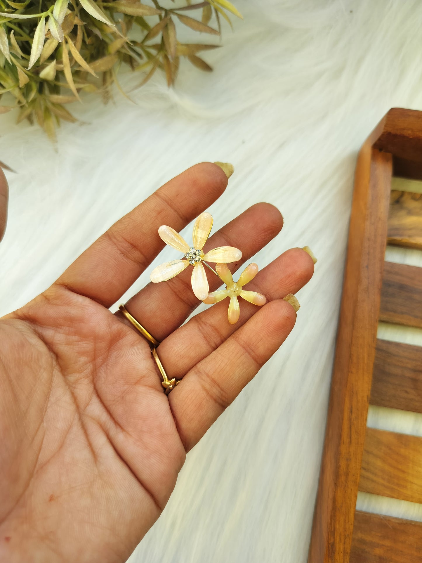 Floral Premium Brooch pin