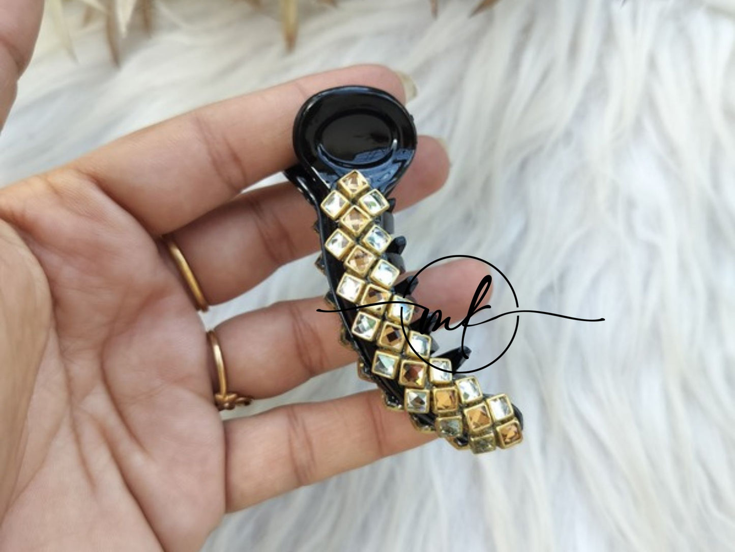 White Kundan Banana clip - V type