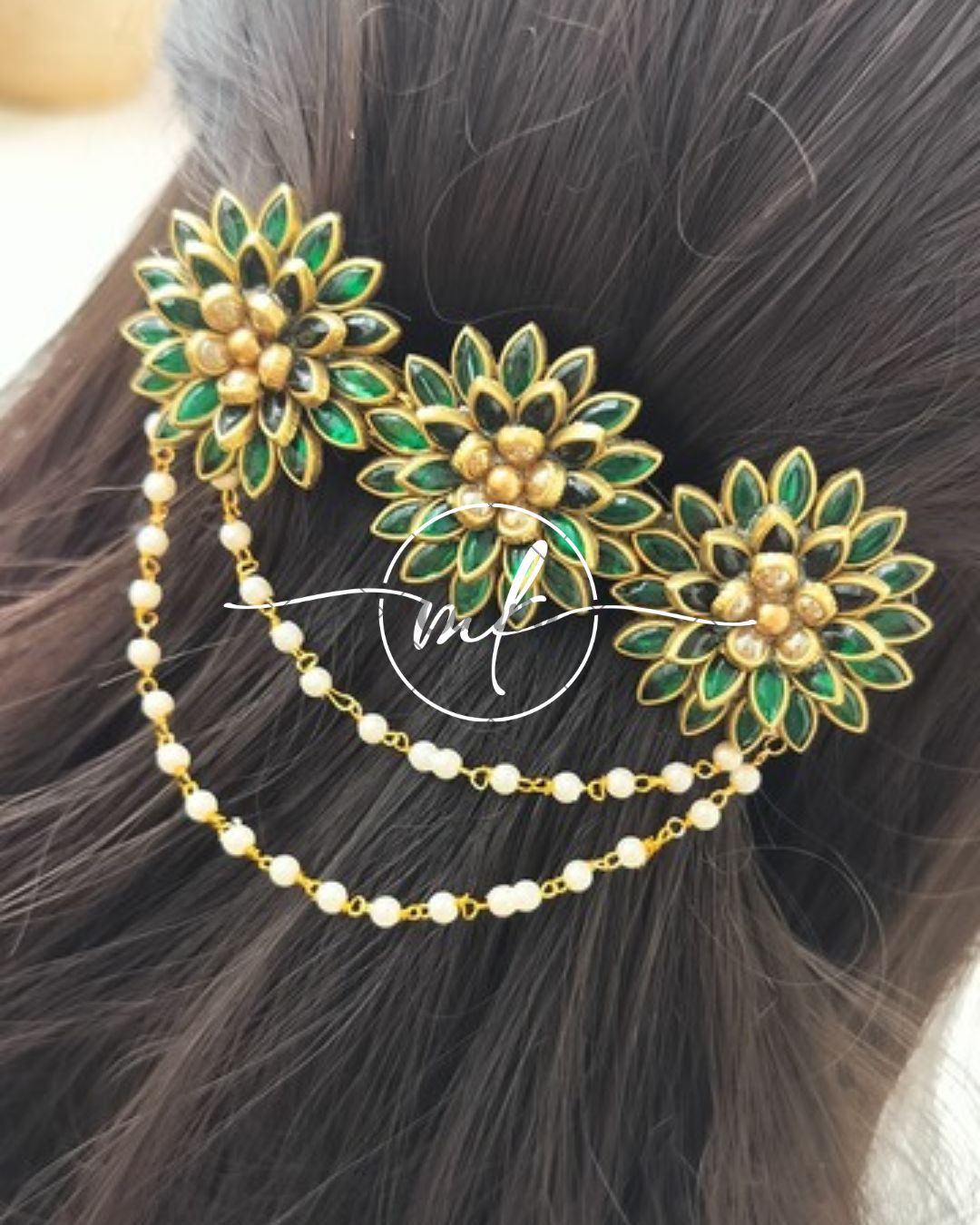 3D Kundan Green Floral Center clip with Pearl Hanging.