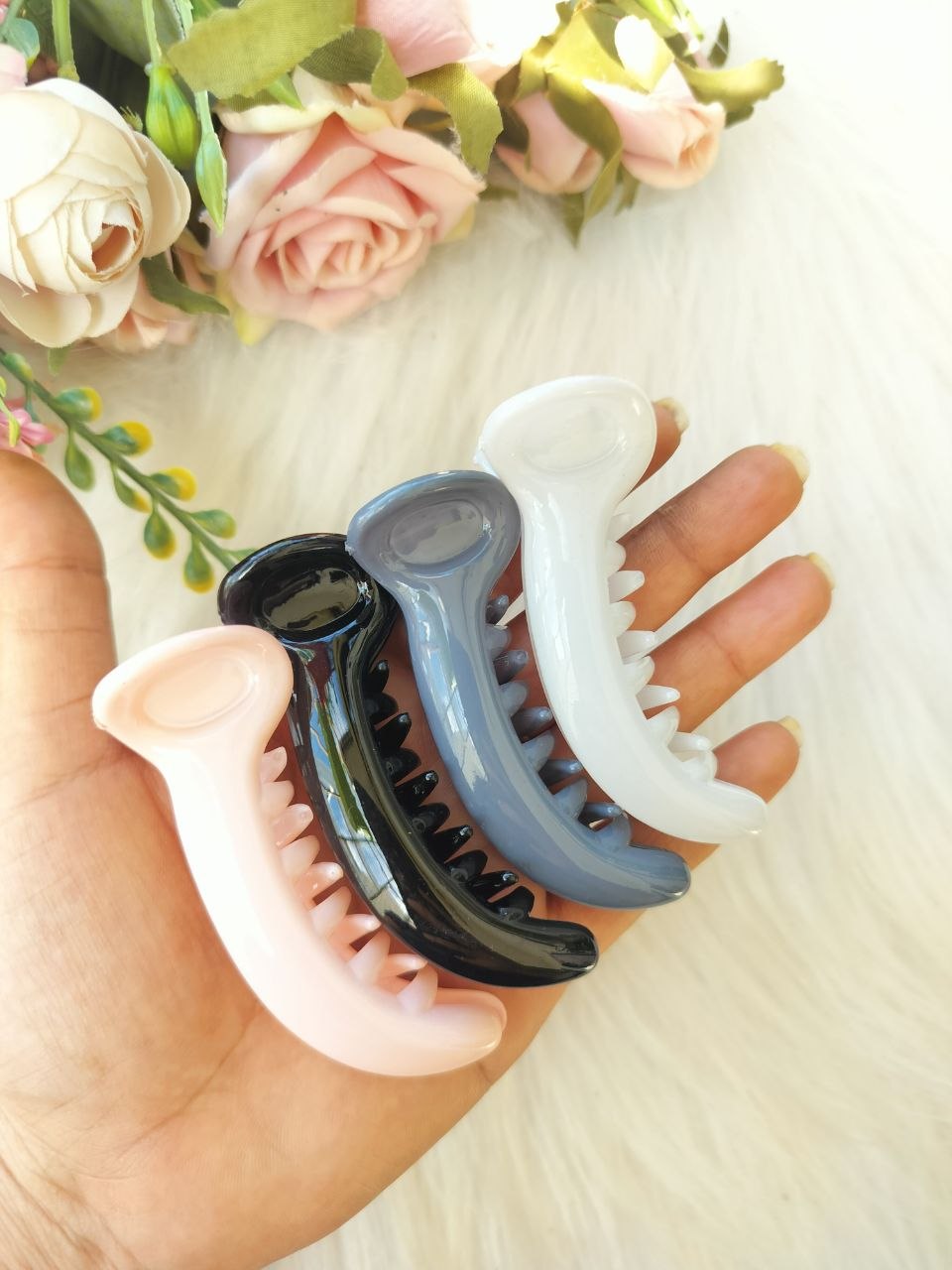 Matt Transparent banana clip - V type