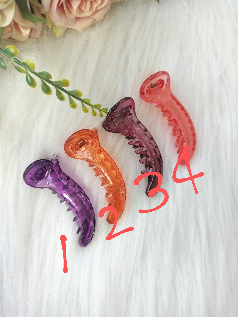 Transparent banana clip - V type