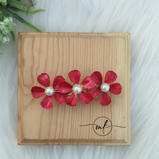 Red Metal Floral Center clip