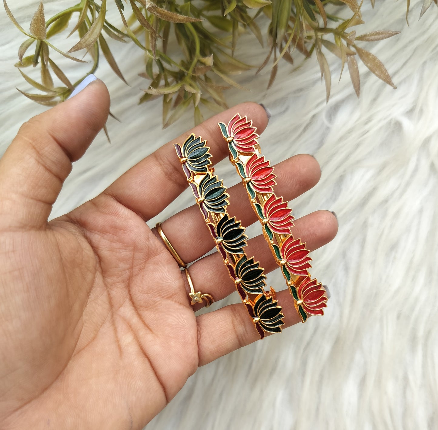 Premium Lotus Metal Center clip