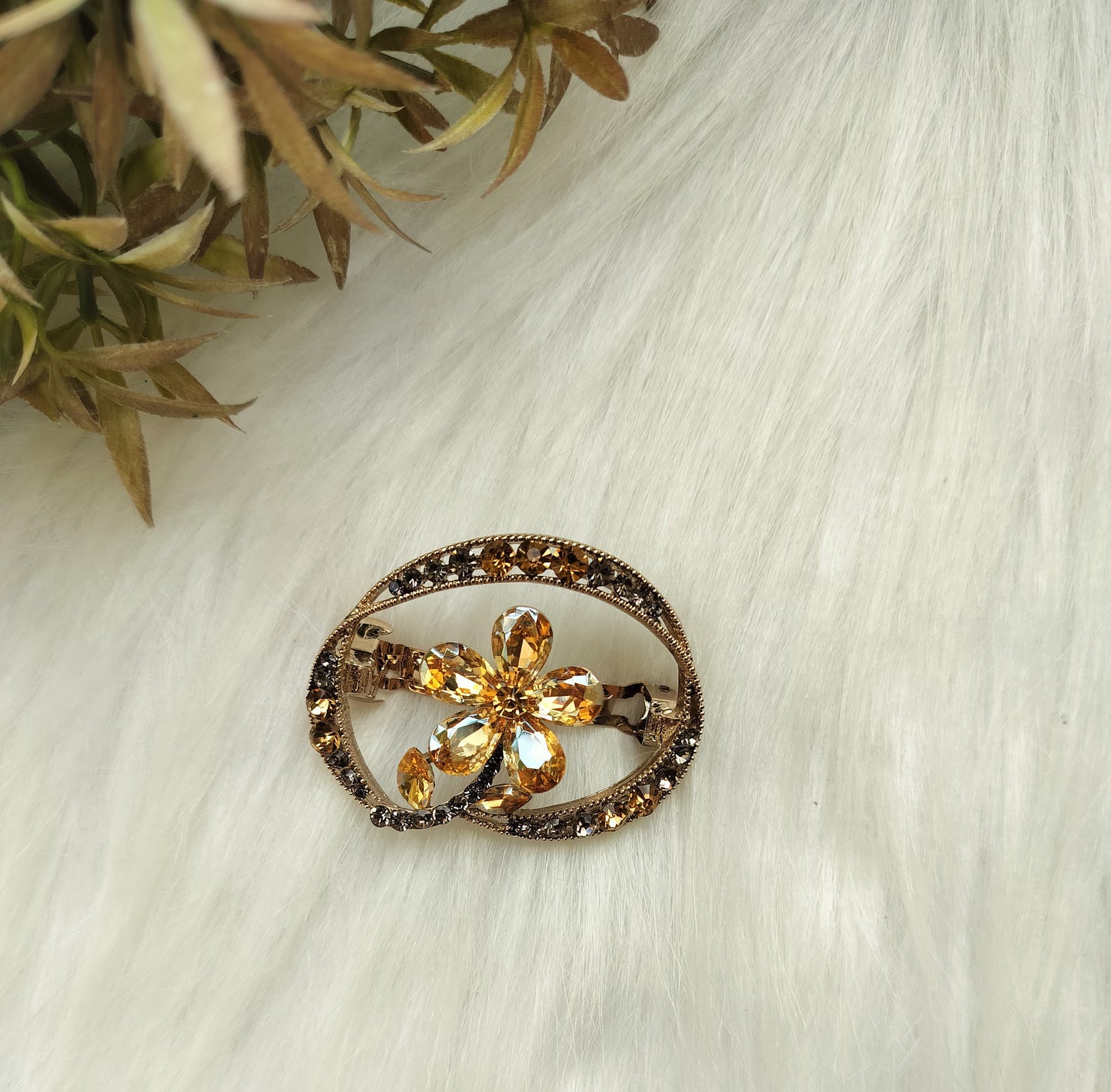 Floral oval Crystal Baratte Clip -Small size