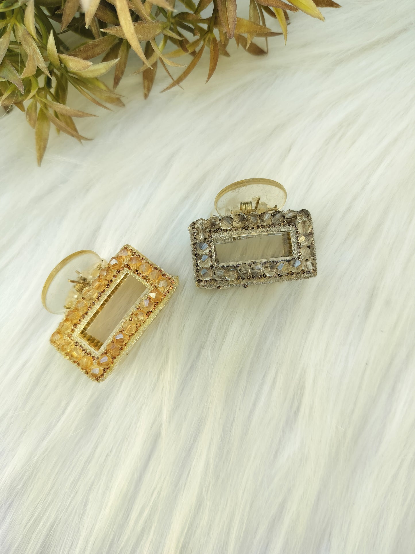 Rectangle Crystal Claw