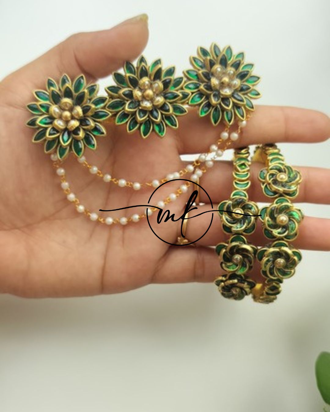 3D kundan Center clip + ROSE Kundan bangle Combo