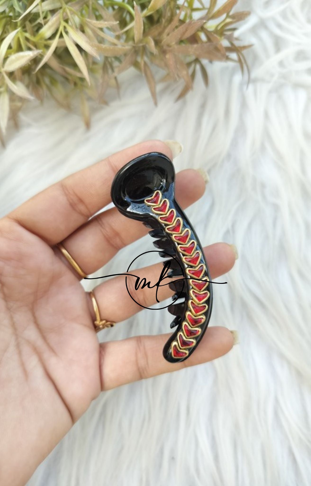 Red Kundan Banana Clip - V type