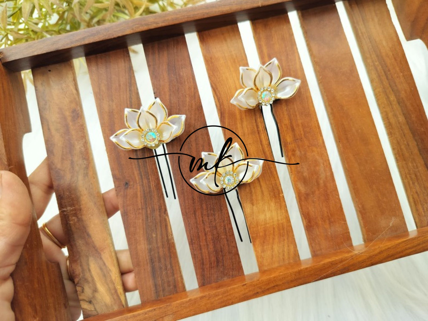 Shea flower Hair Brooch - 1 piece