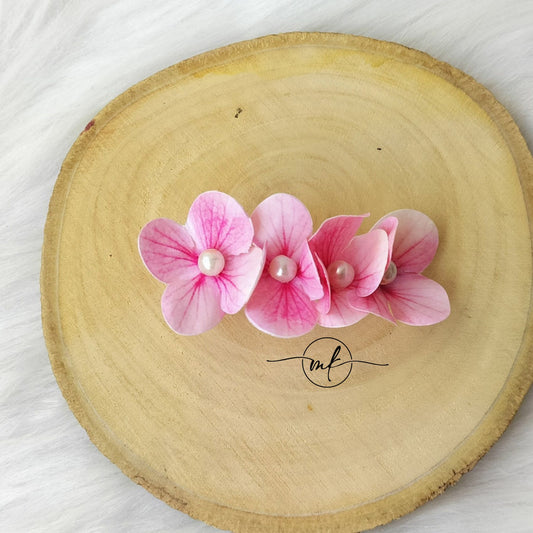 Pink Floral Center clip