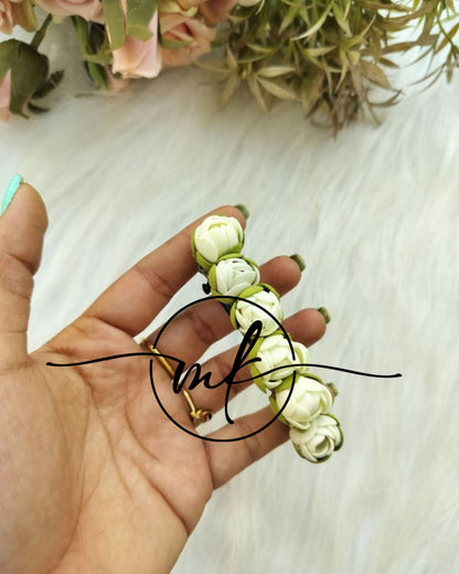 Jas White Jasmine Aline Centre clip