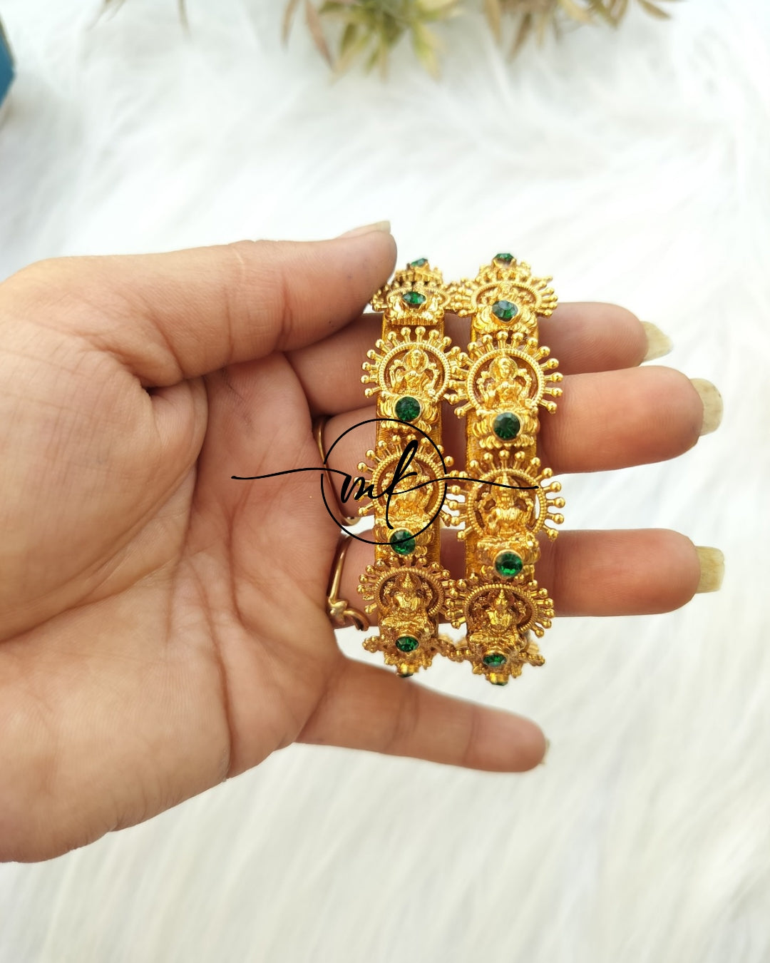 Green Lakshmi Kundan bangle Set