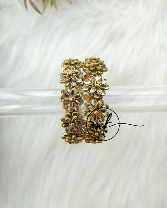 White Floral Kundan bangle Set