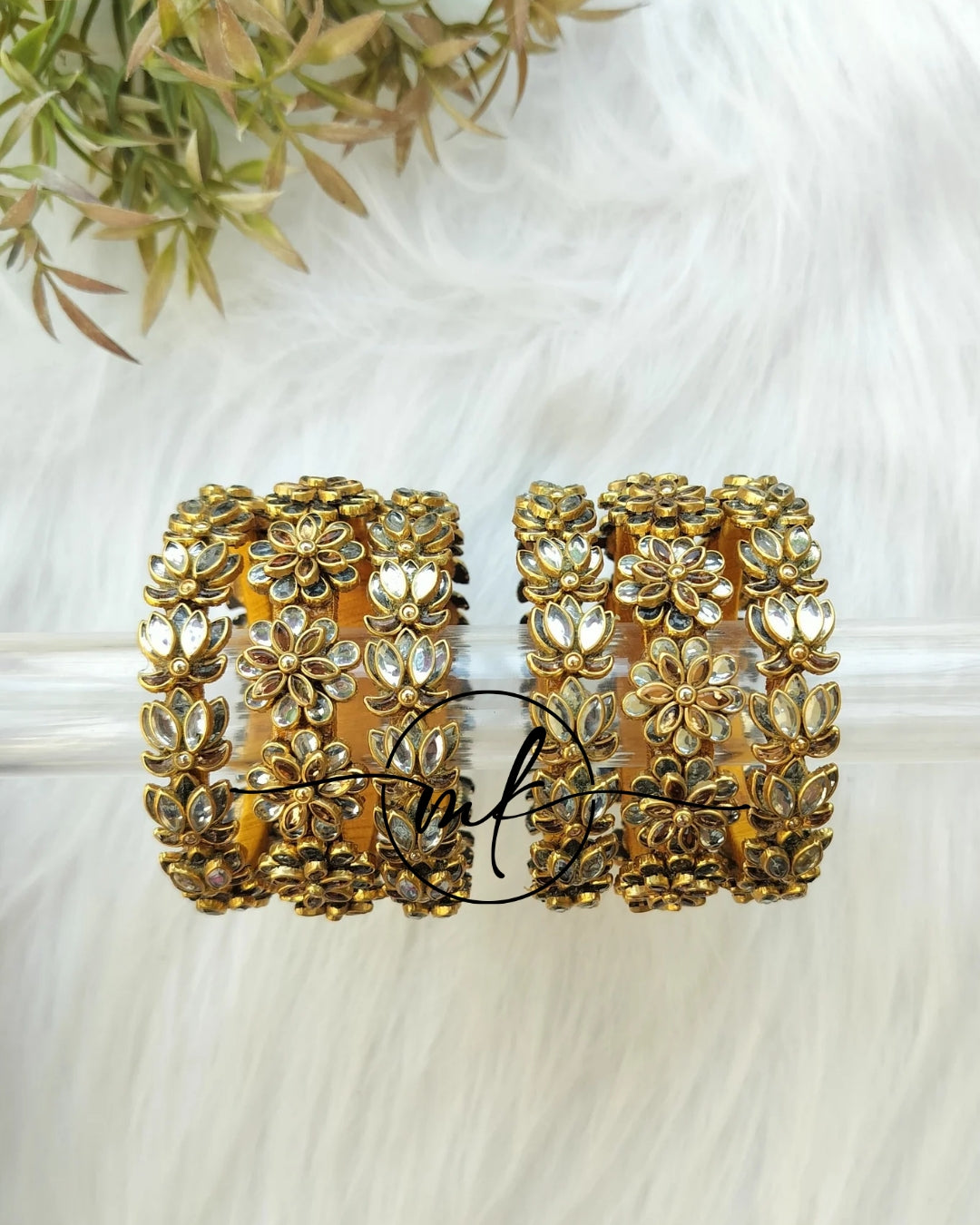 White Floral Kundan bangle Set