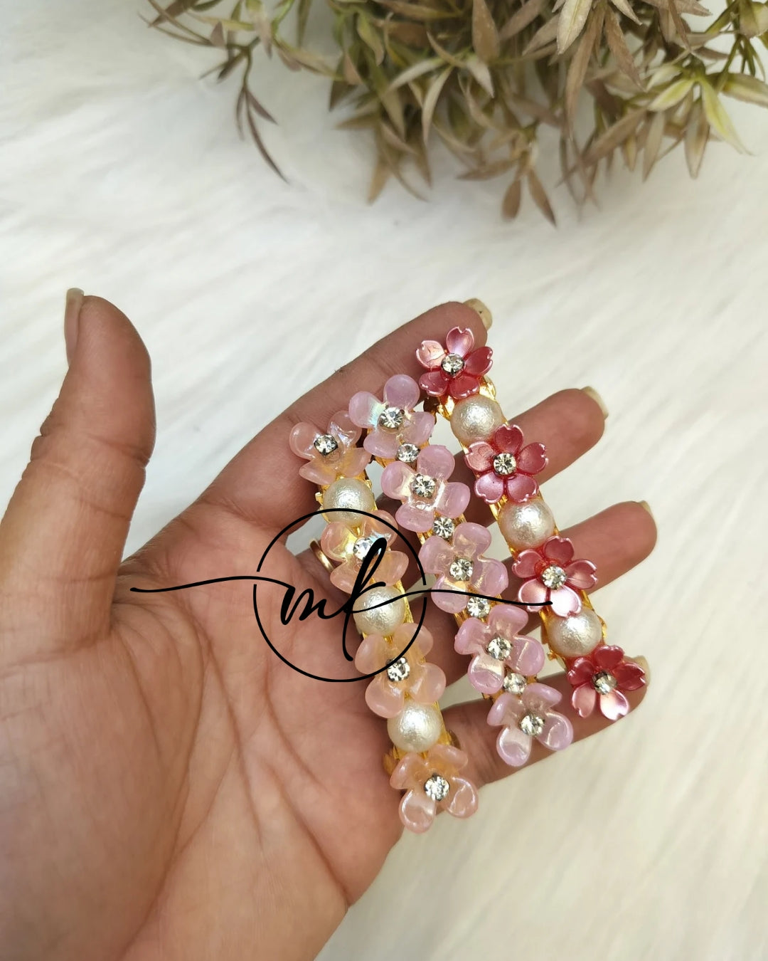Floral Centre Clip