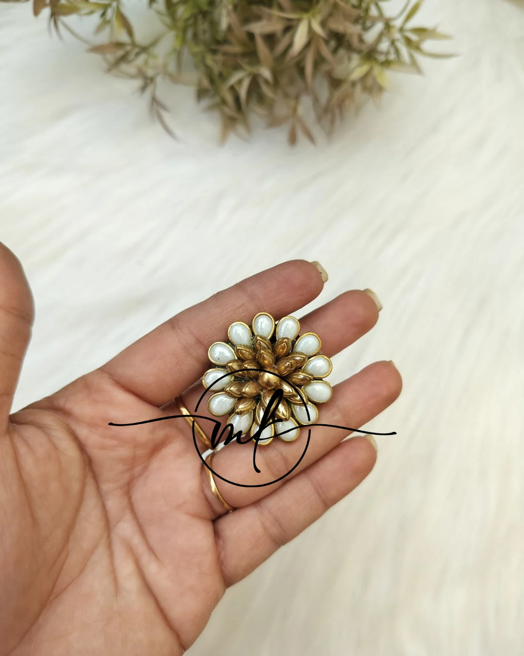 Golden Kundan Hair Ties