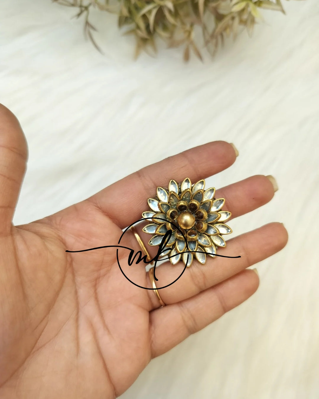 White Kundan Hair Ties