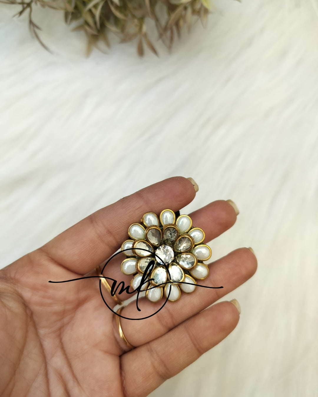White Kundan Hair Ties