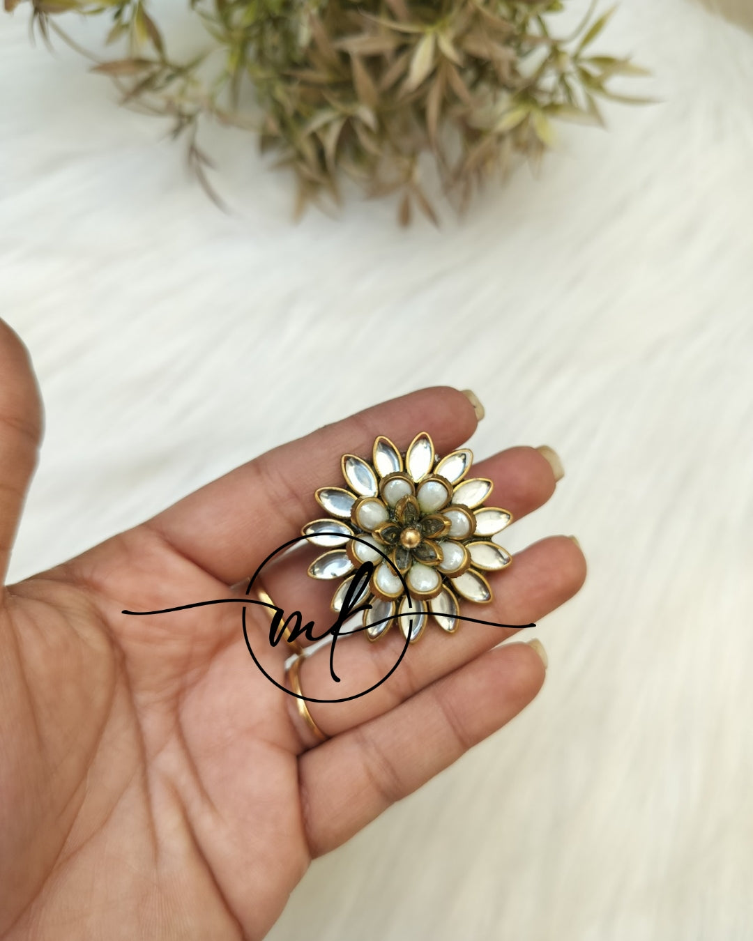White Kundan Hair Ties