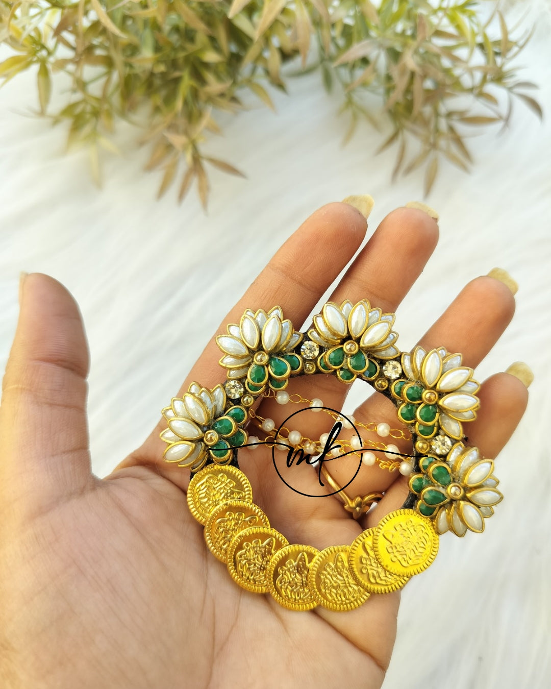 RHIYA White Lotus Hair Brooch