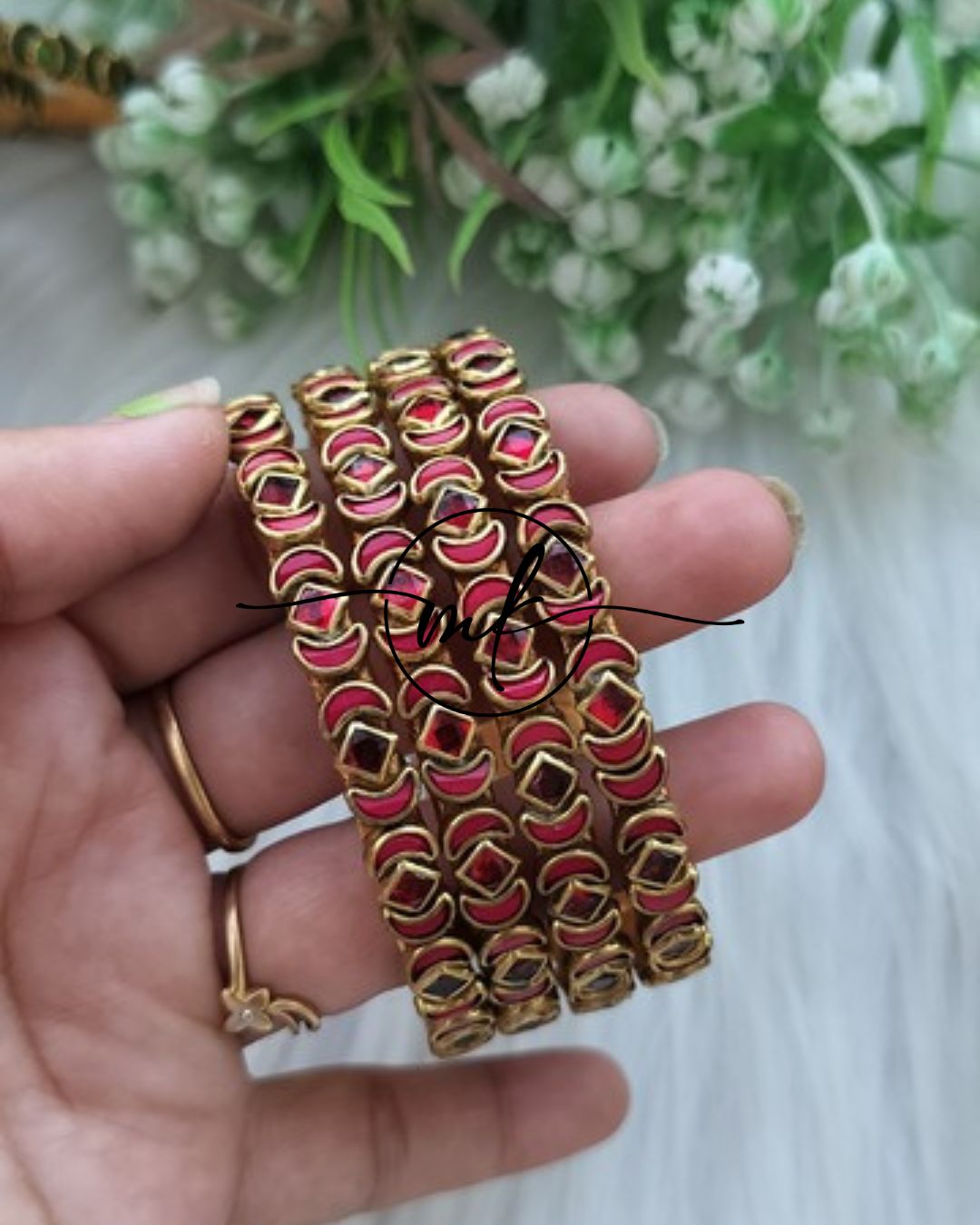 Thin Kundan bangle Set  - Red