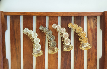 Crystal V Type Banana Clip