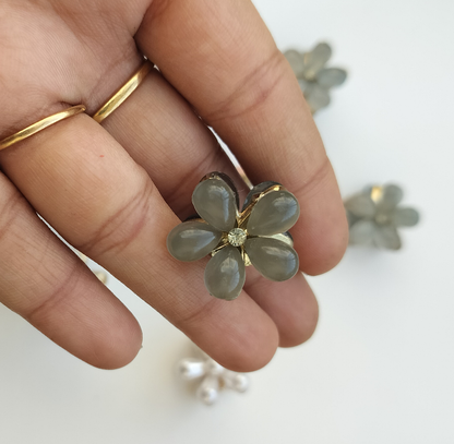 Mini Flower Claw