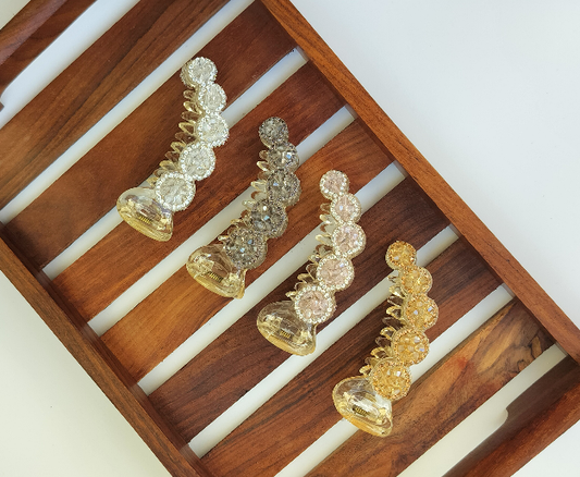 Crystal V Type Banana Clip