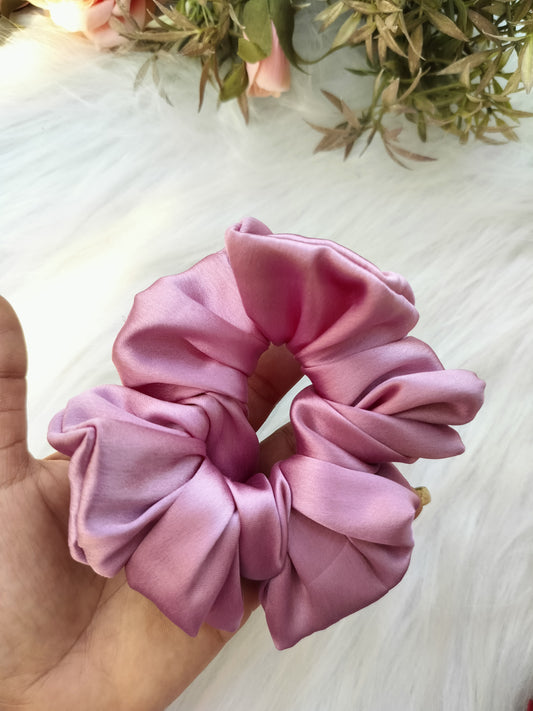 Fluffy Premium Scrunchie